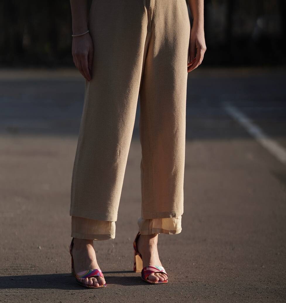 Beżowe spodnie jak lniane Heide Termil