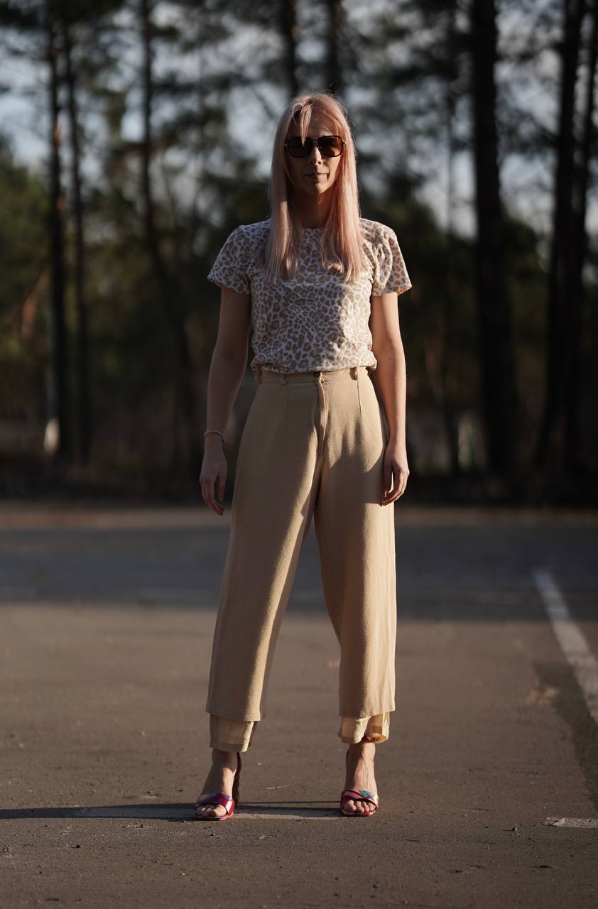 Beżowe spodnie jak lniane Heide Termil