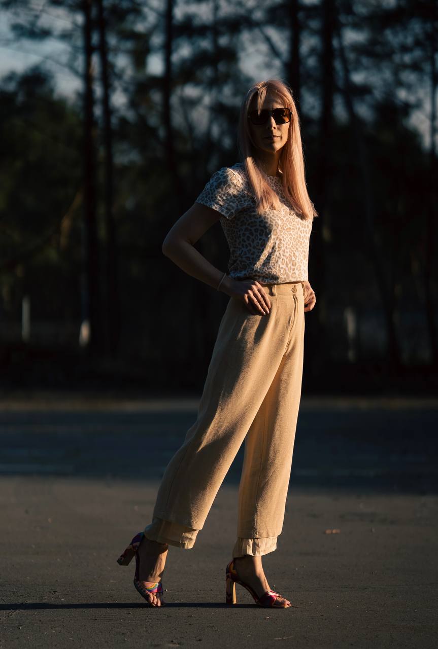 Beżowe spodnie jak lniane Heide Termil