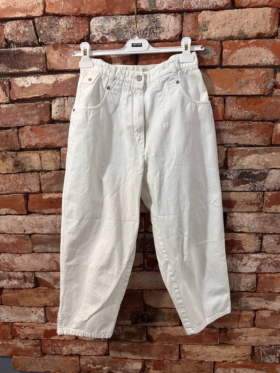 Białe kuloty ZENES Design