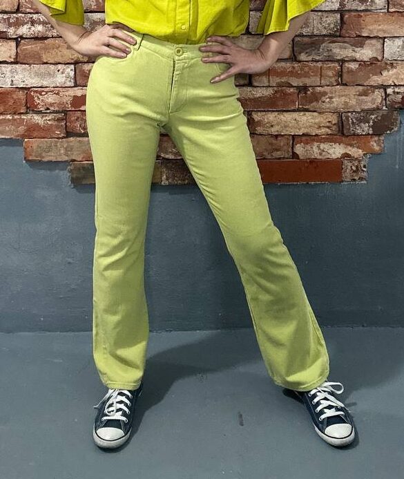 Limonkowe spodnie o prostym kroju – Impuls