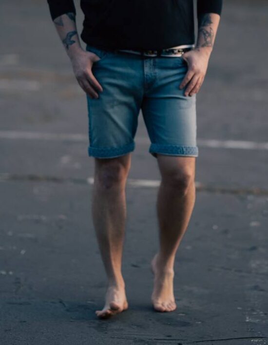 Szorty jeansowe Top Secret z kontrastowym mankietem