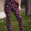 Spodnie w kwiaty bakłażanowo-śliwkowe – Atmosphere