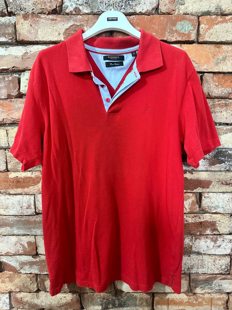 T-shirt polo czerwony RESERVED