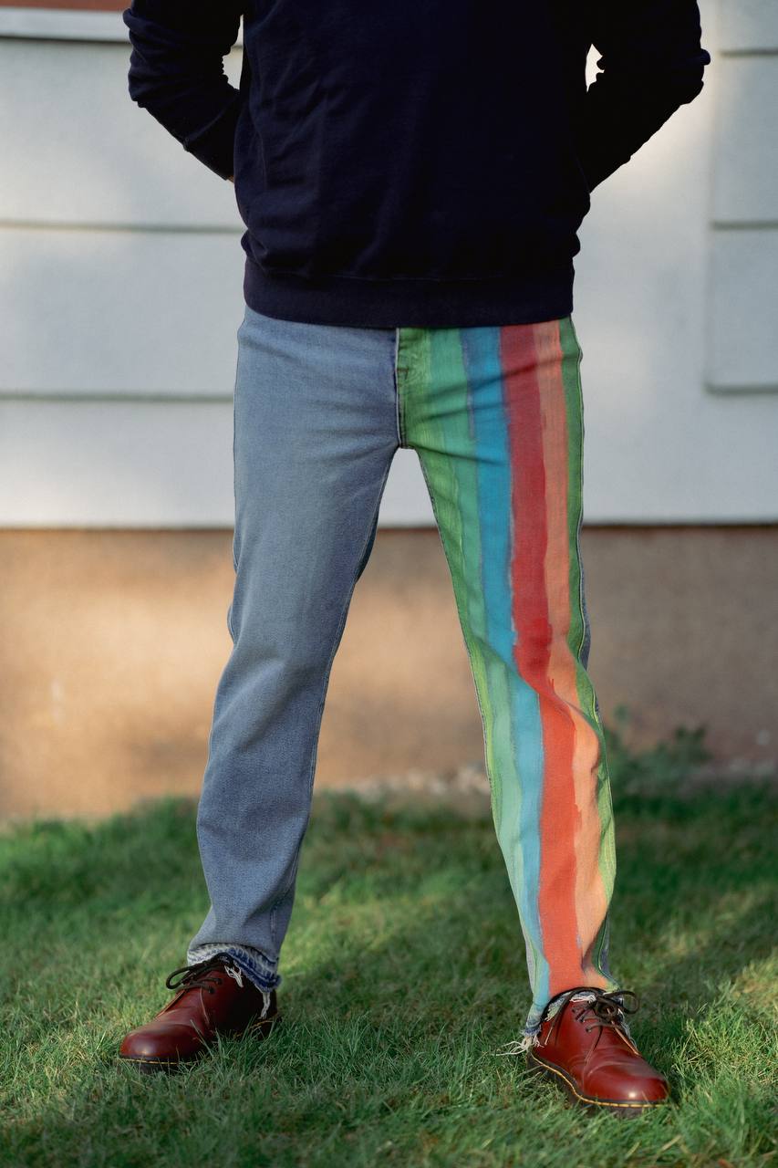 Tęczowe jeansy UNQE DENIM